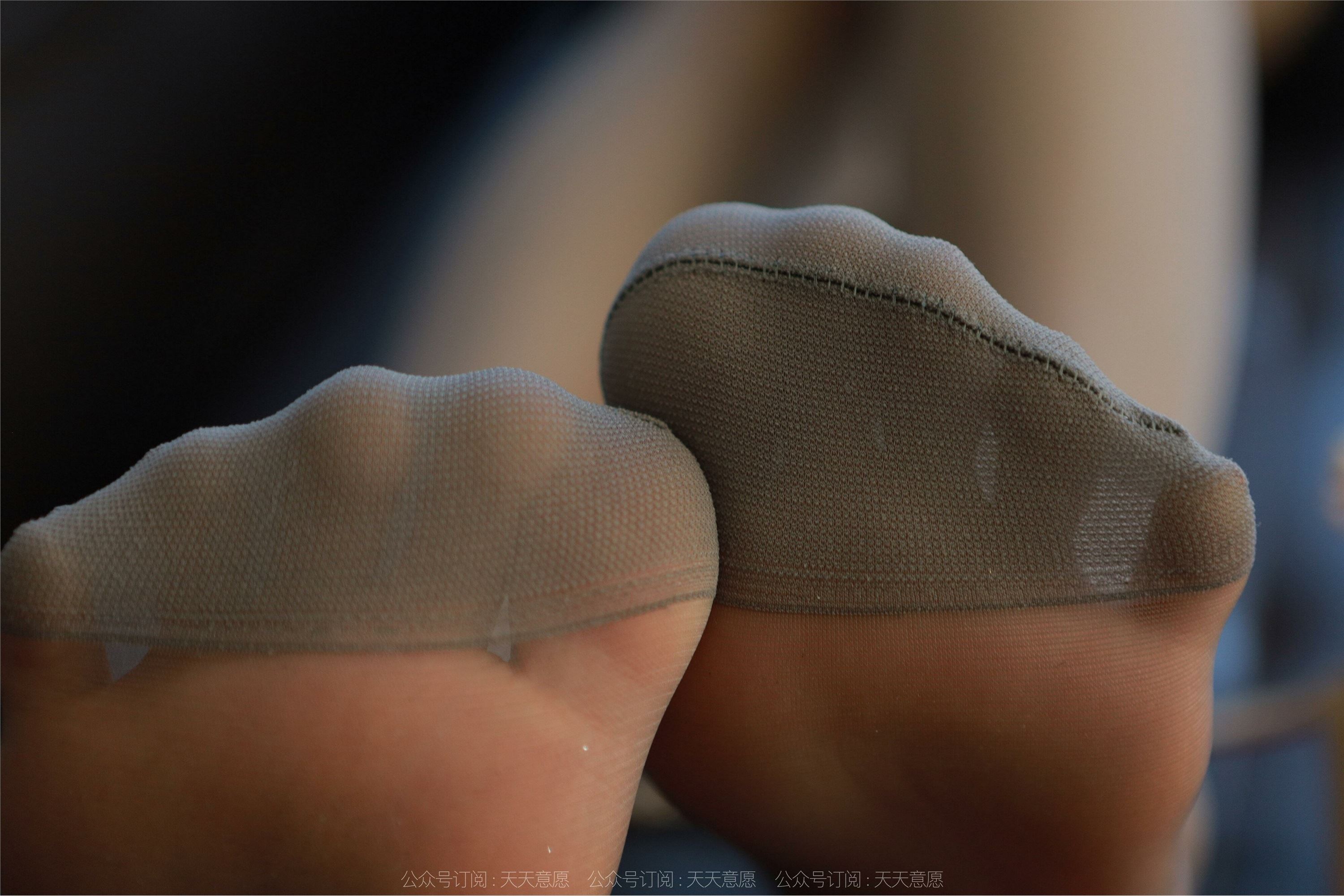 IESS异思趣向  2022.10.11 丝享家 1234 小六《灰丝包臀裙》